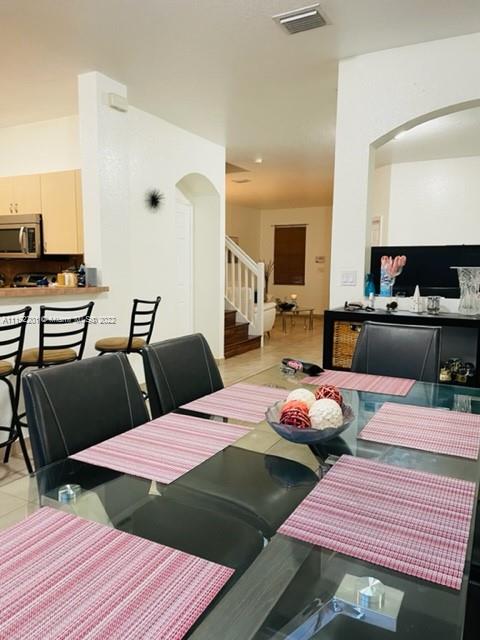KENDALL BREEZE SOUTH - Residential Lease