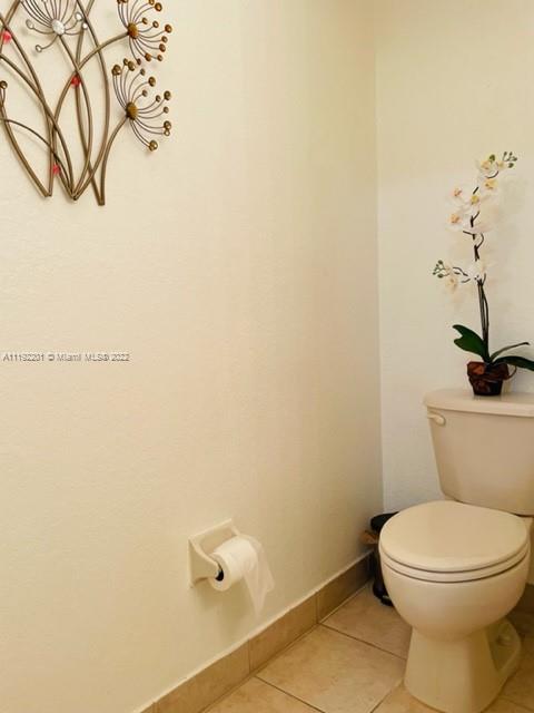 KENDALL BREEZE SOUTH - Residential Lease