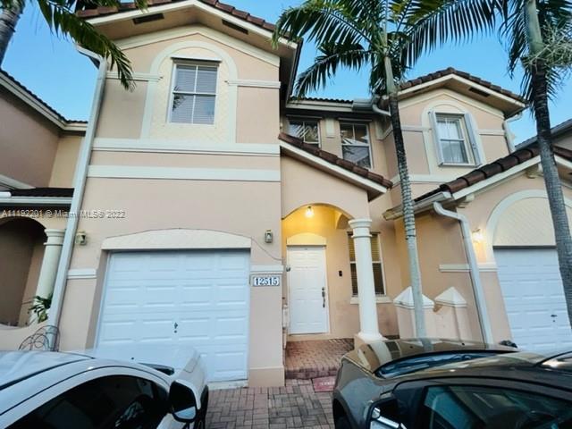KENDALL BREEZE SOUTH - Residential Lease