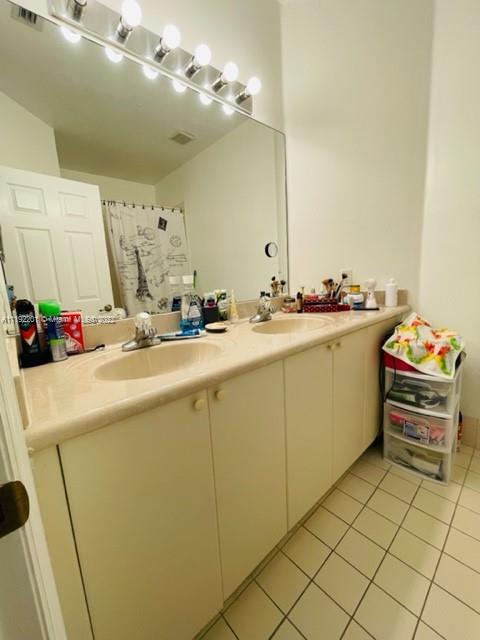 KENDALL BREEZE SOUTH - Residential Lease