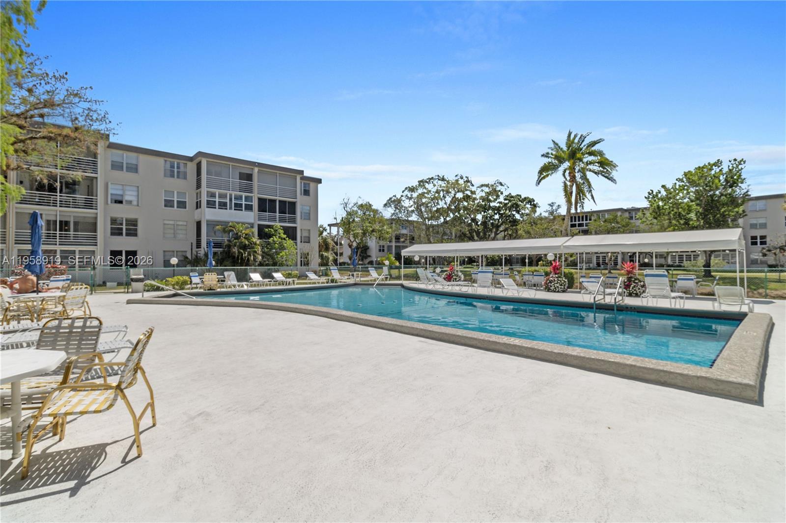CYPRESS CHASE CONDO NO 3 - Residential