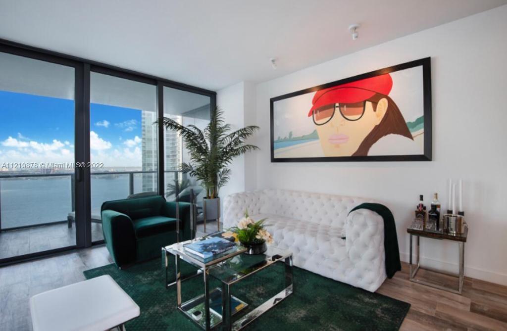 PARAISO BAY - Residential Lease