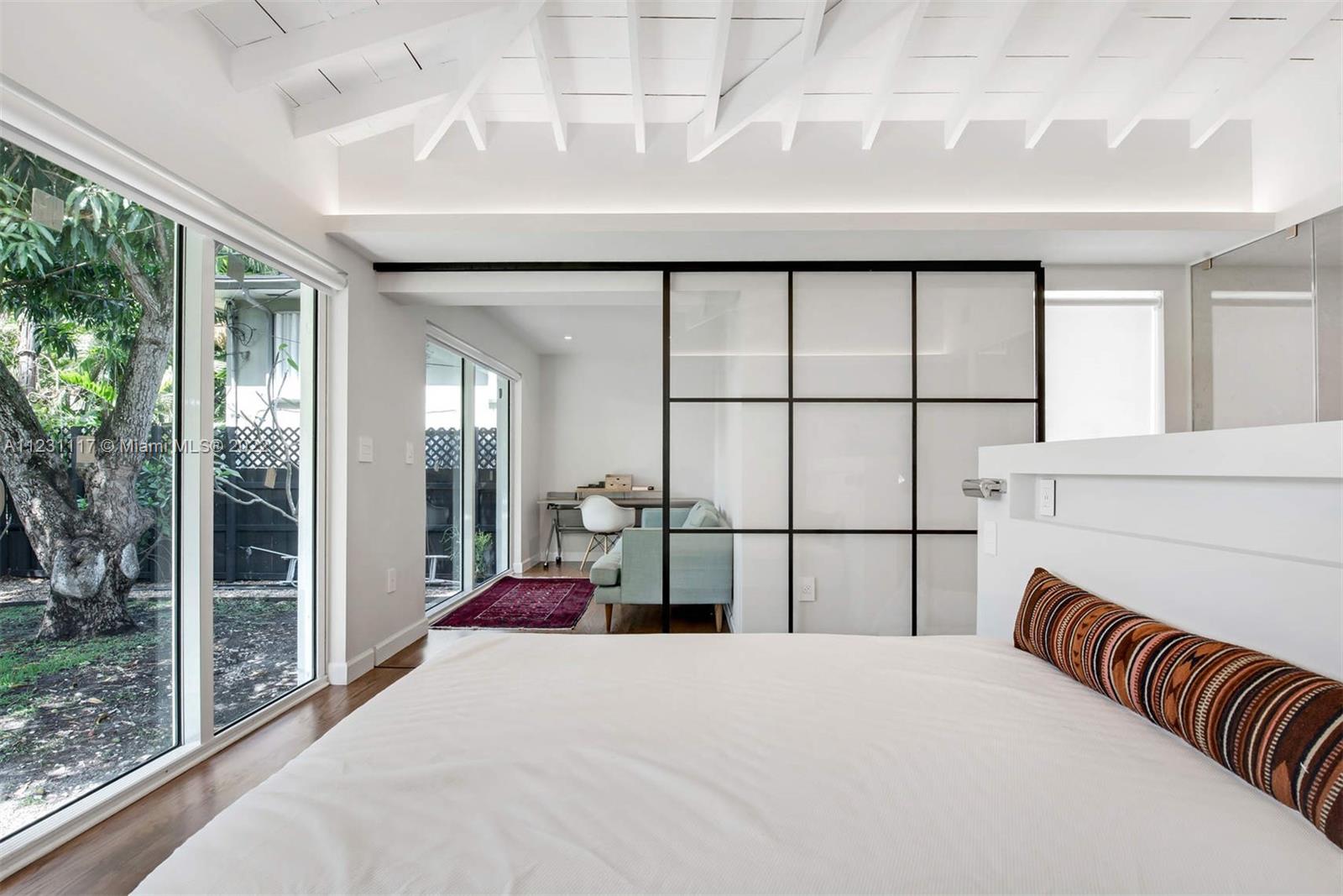 BELLE MEADE OF MIA SEC 1 - Residential Lease