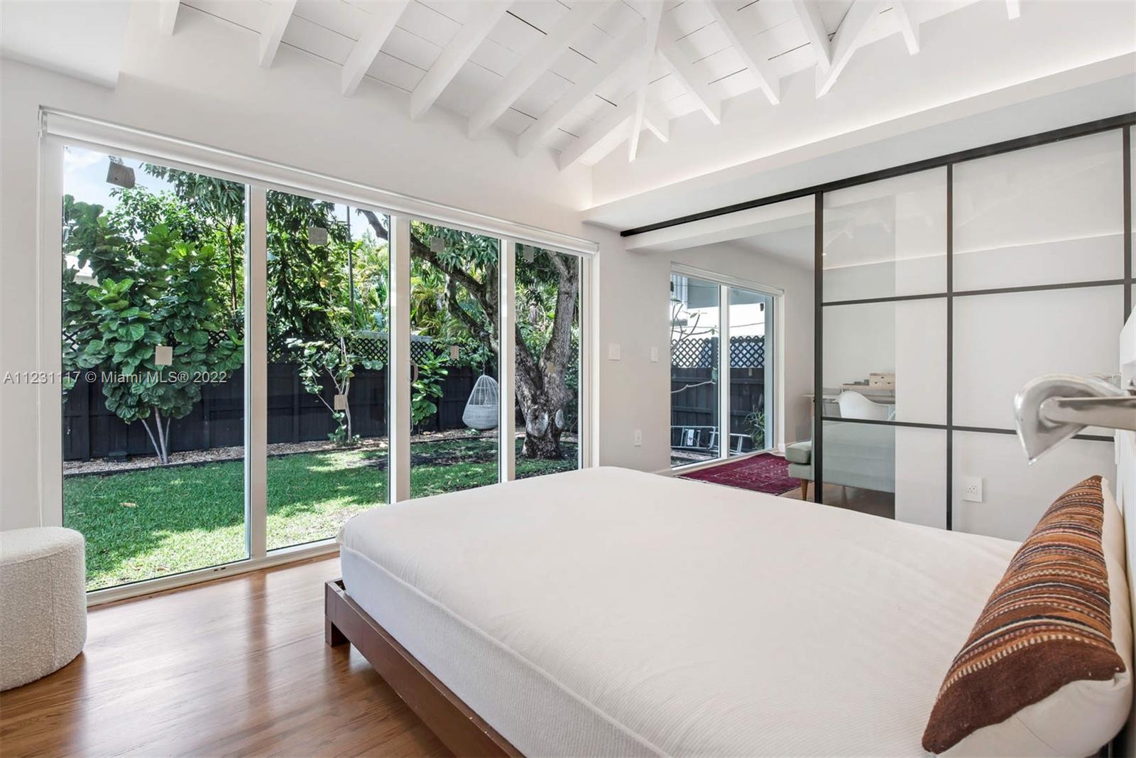BELLE MEADE OF MIA SEC 1 - Residential Lease