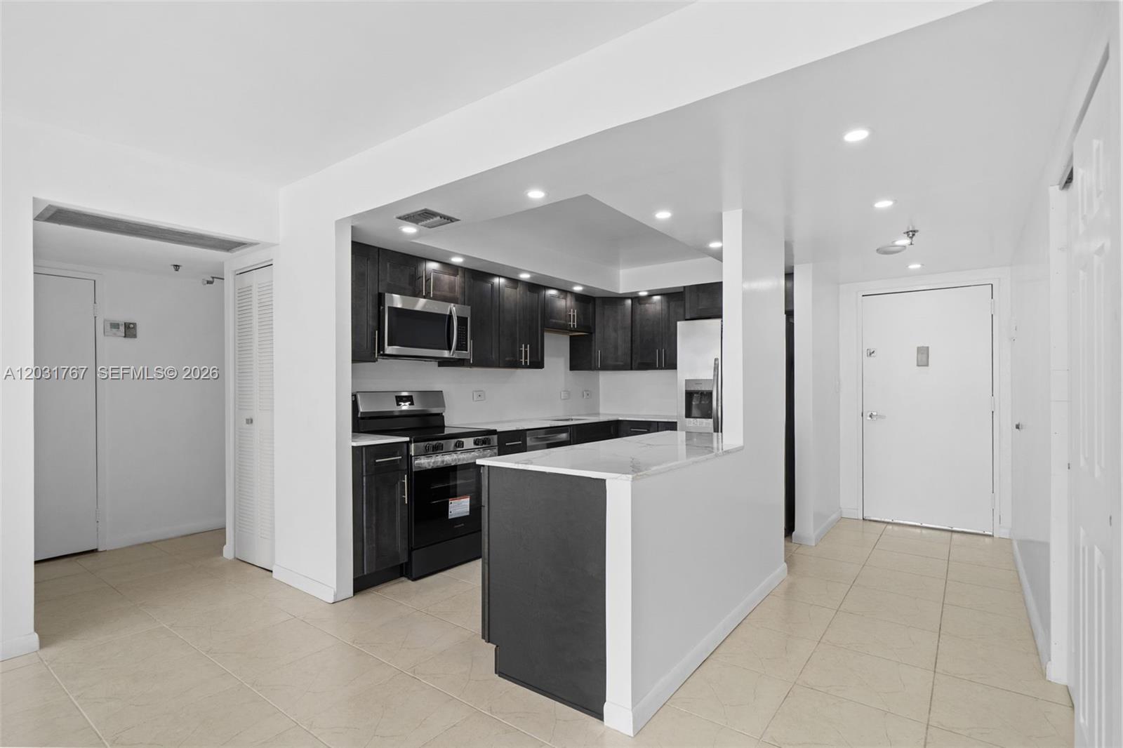WATERVIEW CONDO - Residential Lease
