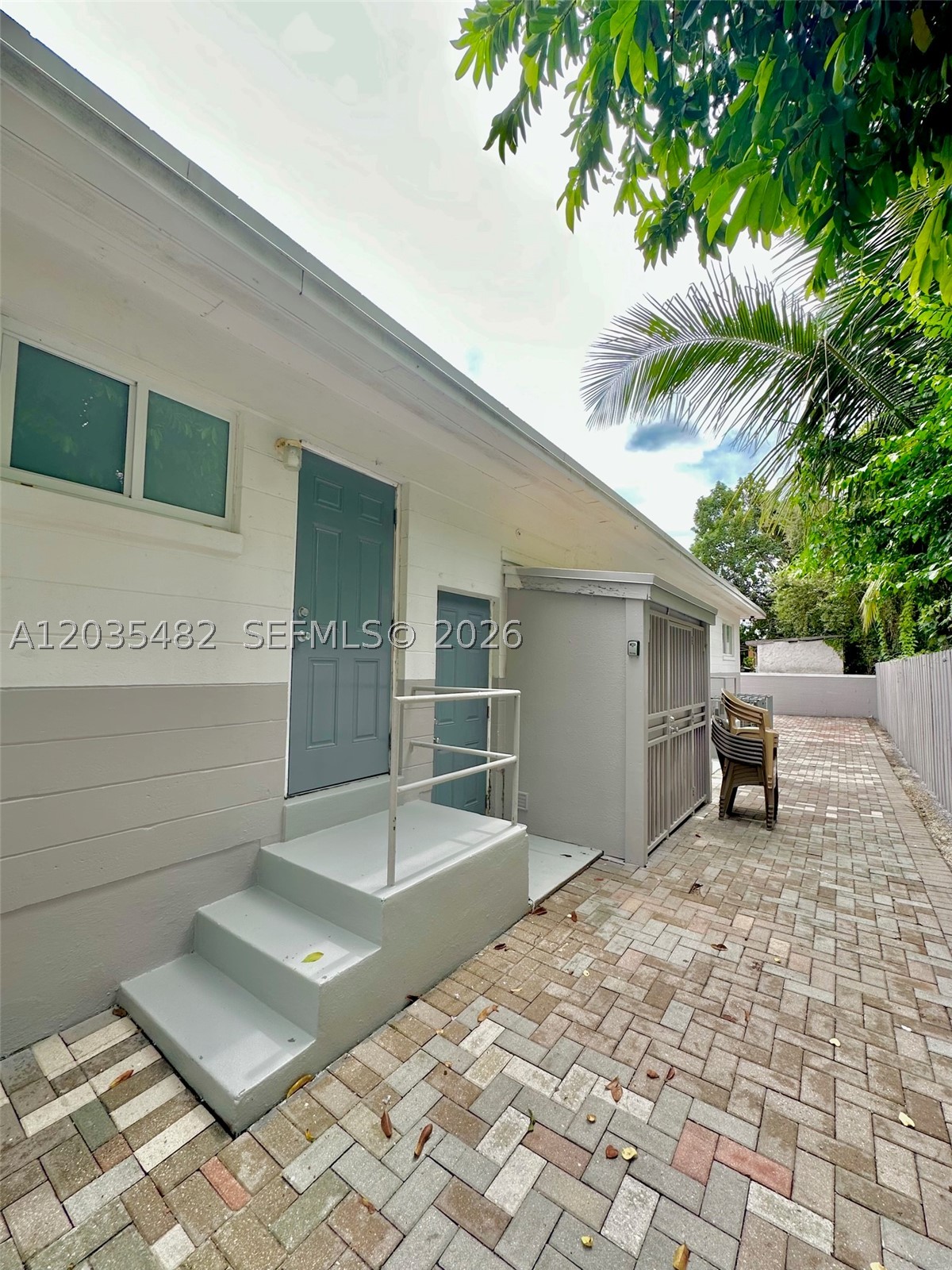 54TH ST BUS PLAZA SEC A - Residential Lease