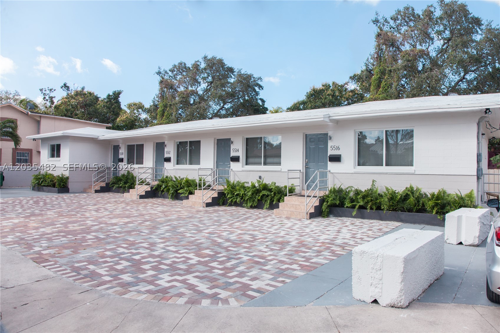 54TH ST BUS PLAZA SEC A - Residential Lease