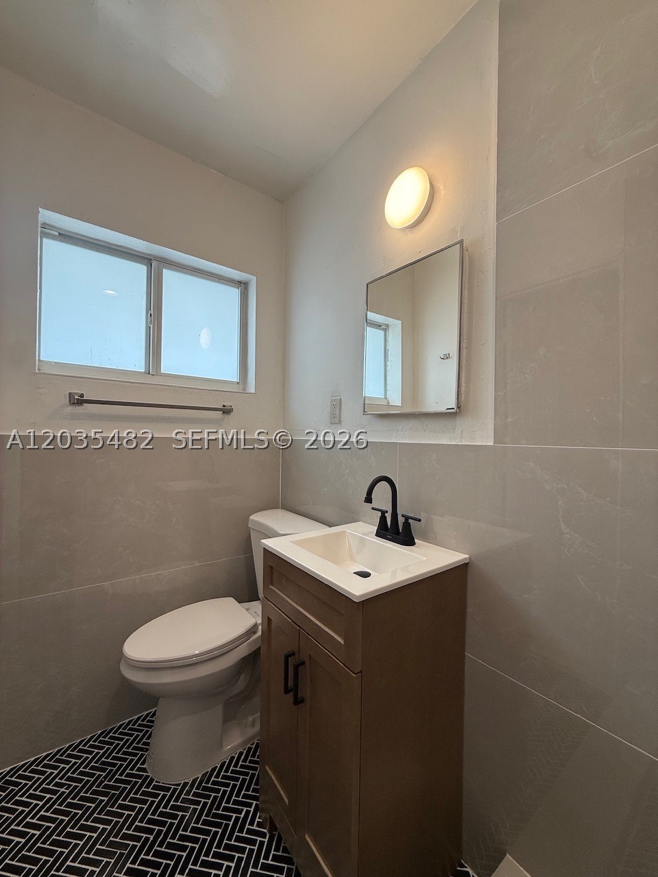 54TH ST BUS PLAZA SEC A - Residential Lease