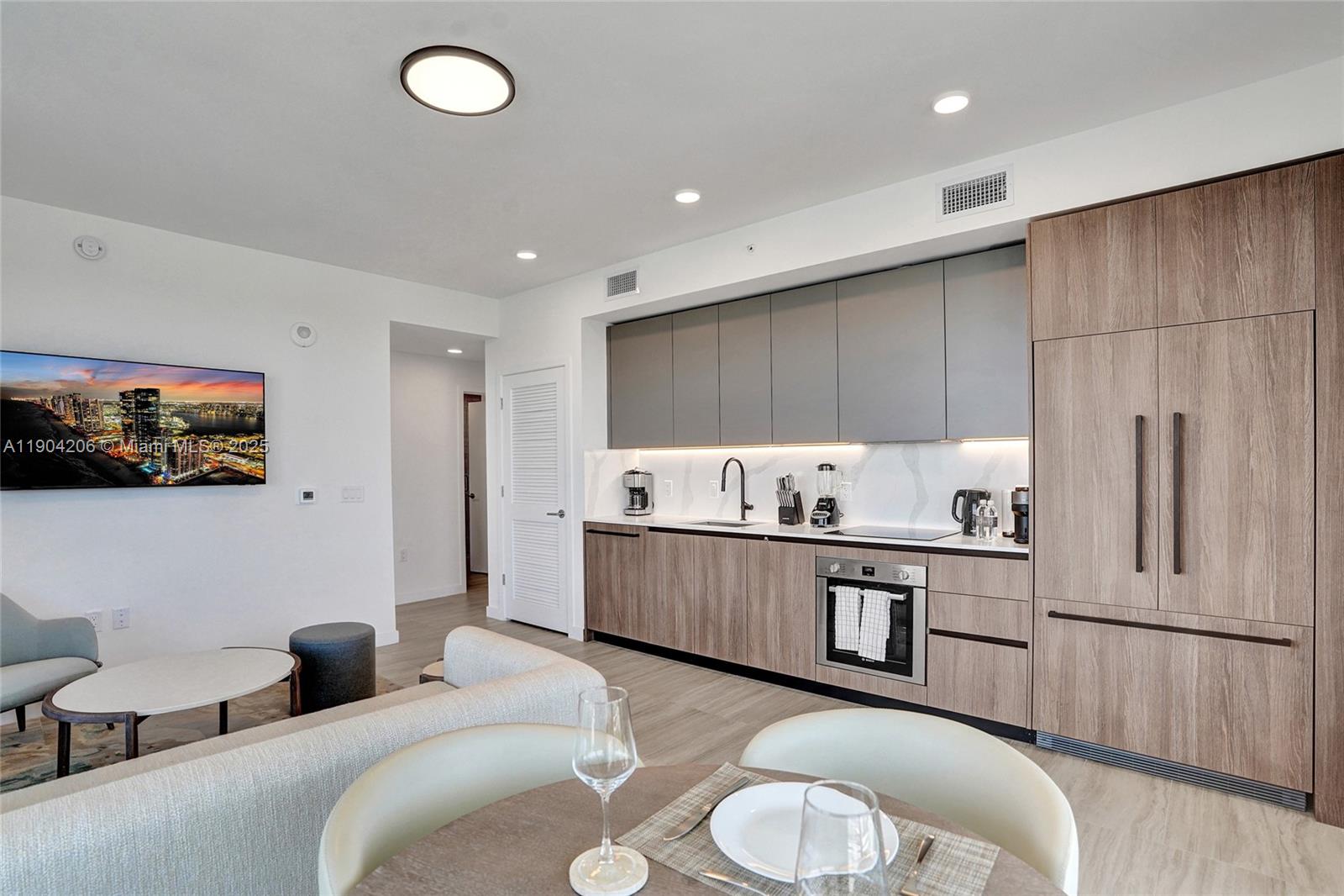 580 72ND STREET CONDO - Residential