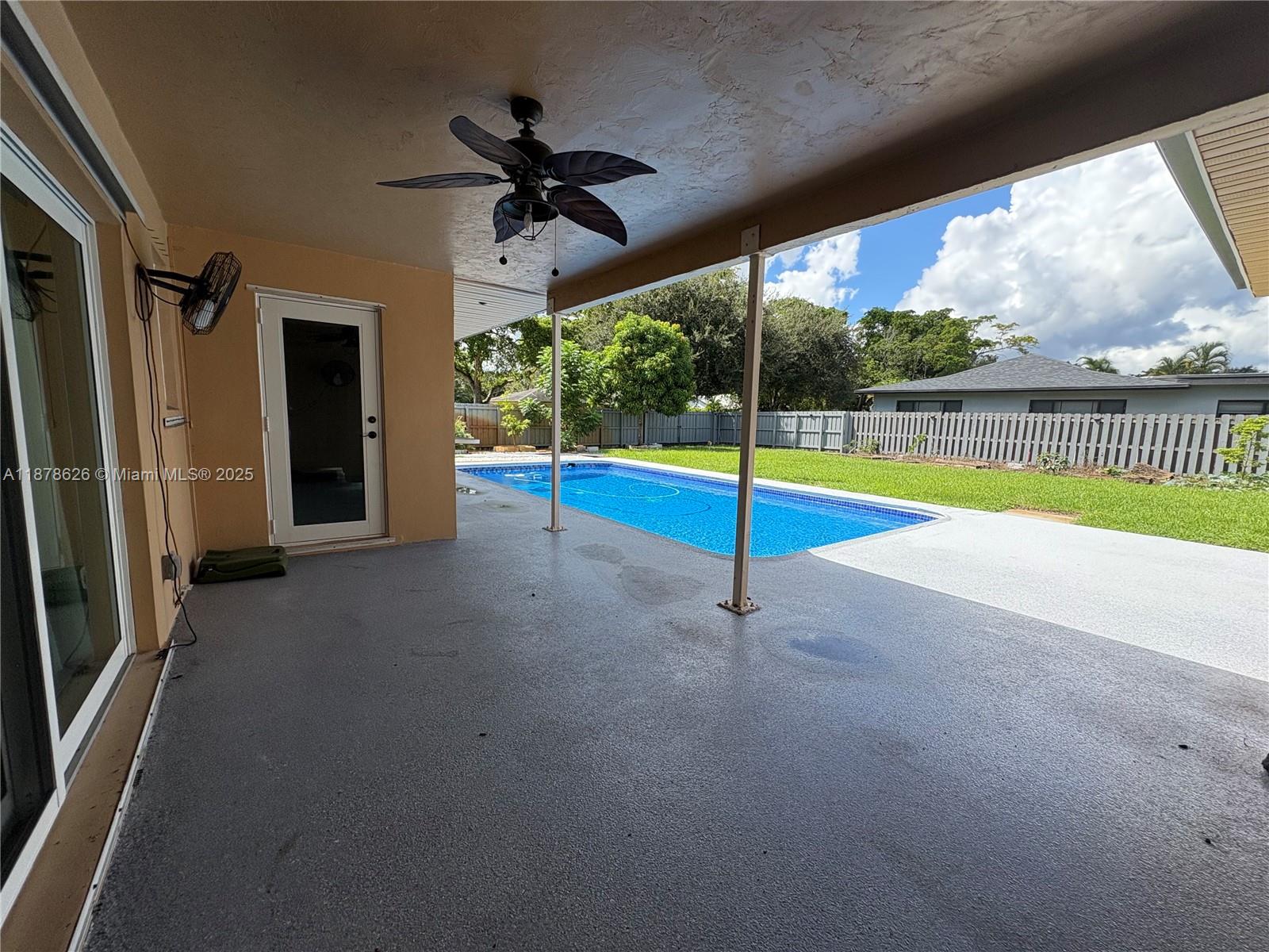 PLANTATION PARK 10 ADD - Residential Lease
