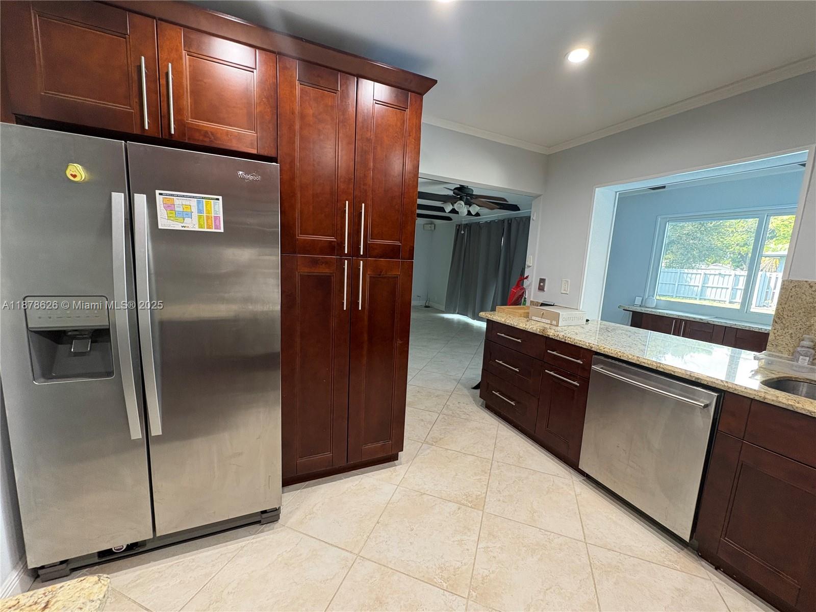 PLANTATION PARK 10 ADD - Residential Lease