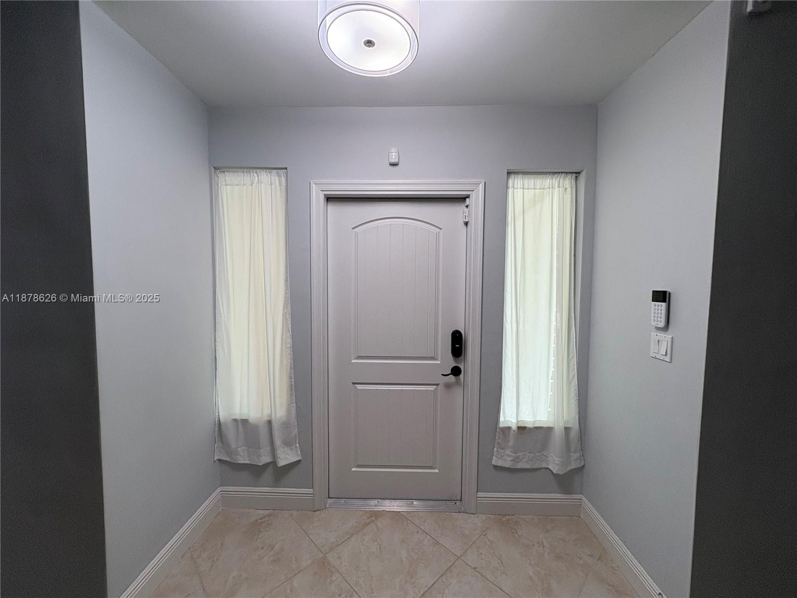 PLANTATION PARK 10 ADD - Residential Lease