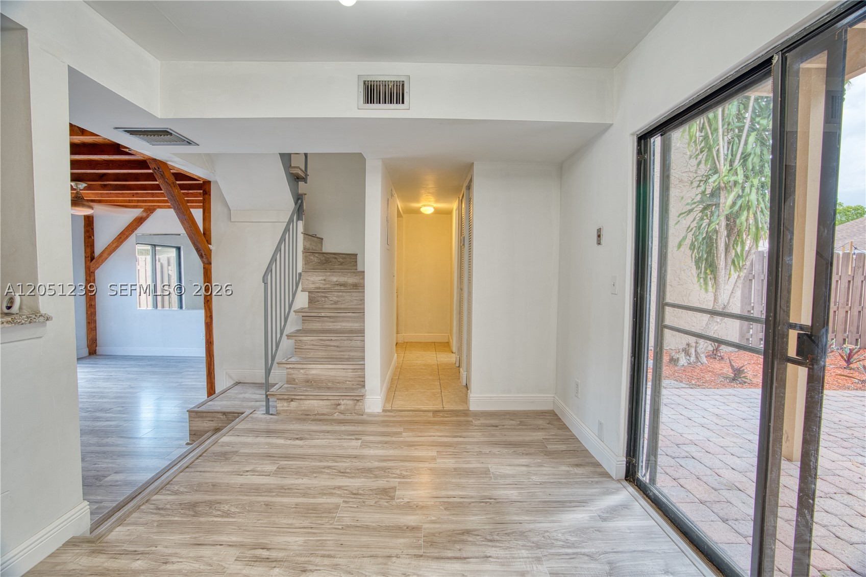 ARROWHEAD GOLF AND TENNIS - Residential Lease