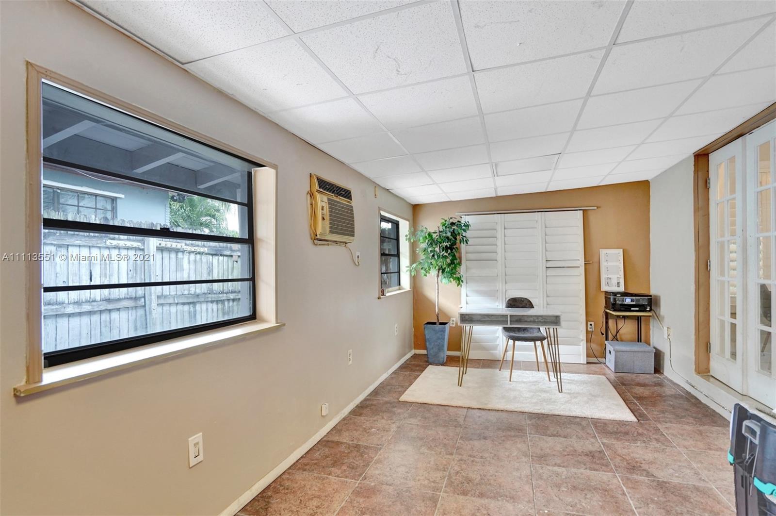 HIGHLAND MANOR SEC 6 - Residential