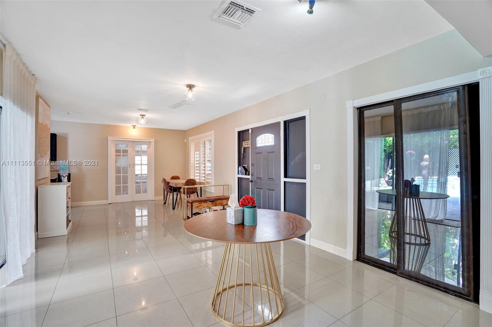 HIGHLAND MANOR SEC 6 - Residential