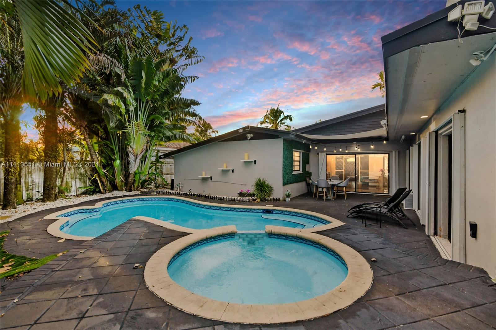 HIGHLAND MANOR SEC 6 - Residential