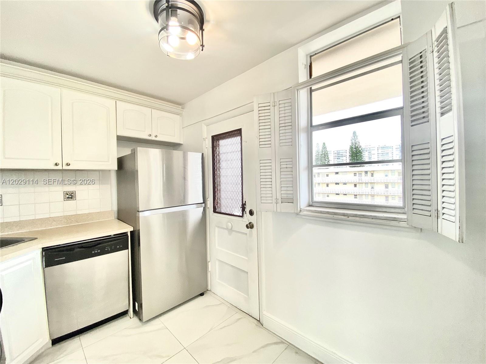 POINT EAST SEC III CONDO - Residential Lease