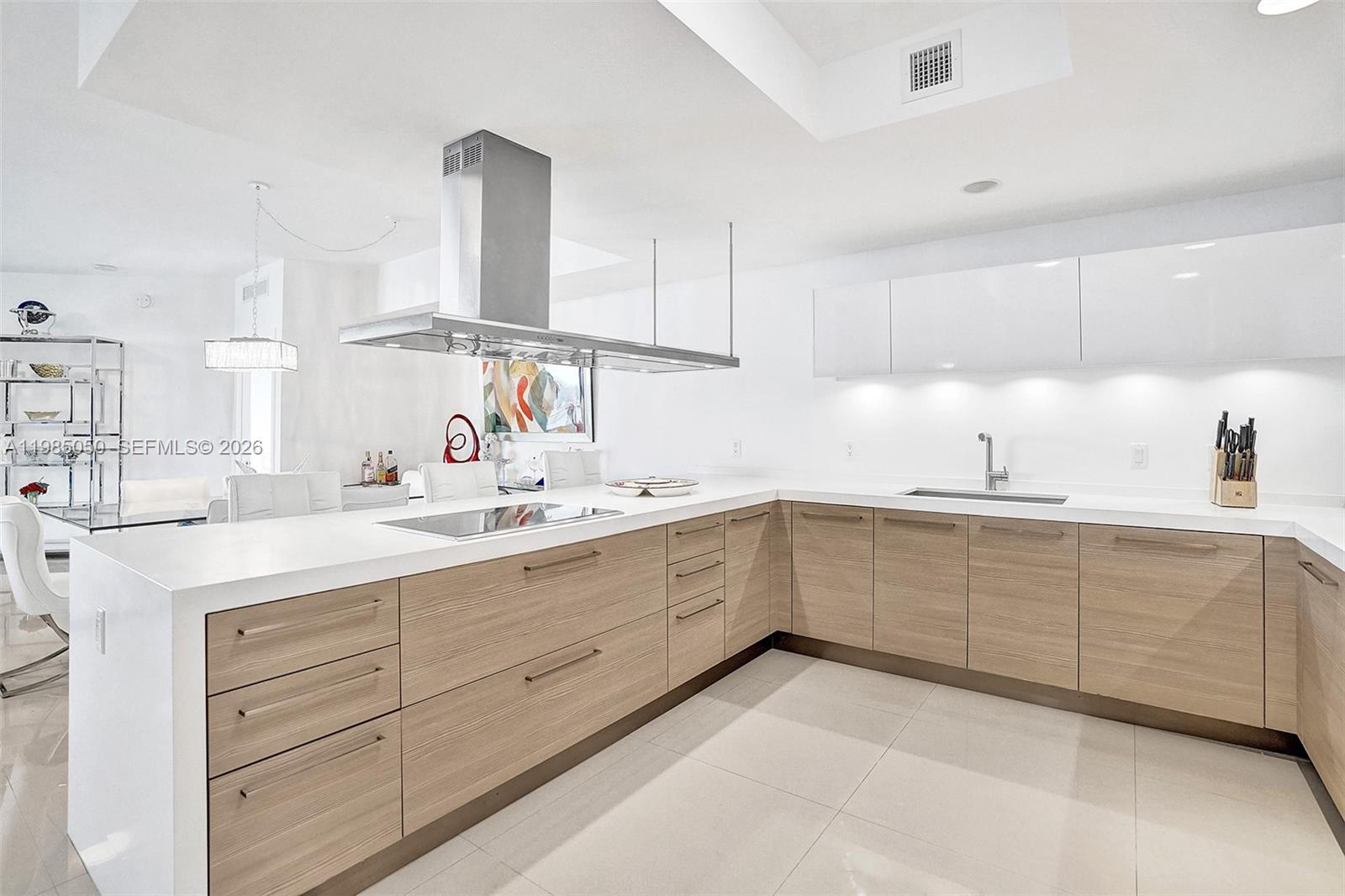 MARINA PALMS RESIDENCES N - Residential