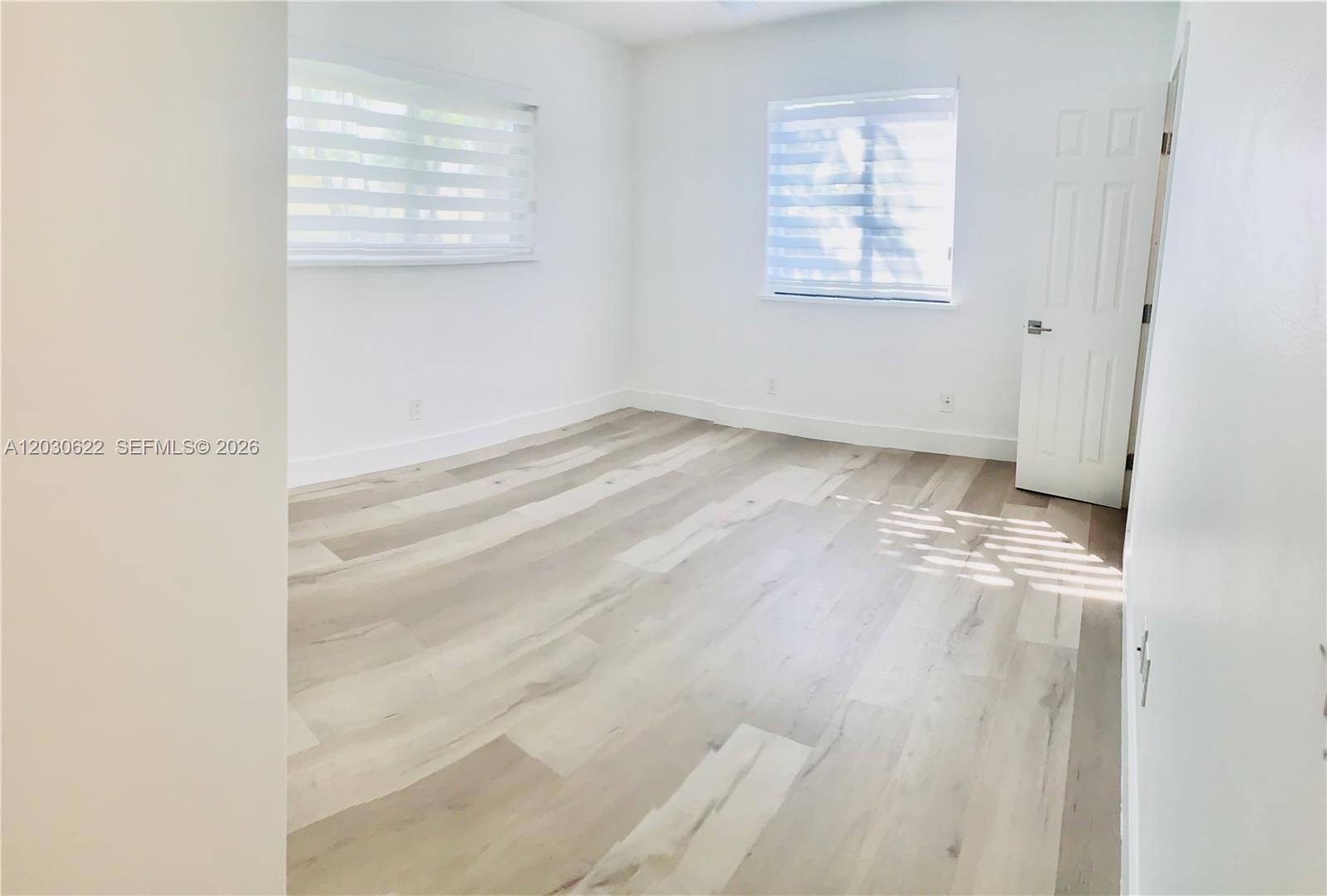 GREYKNOLL ESTATES - Residential Lease