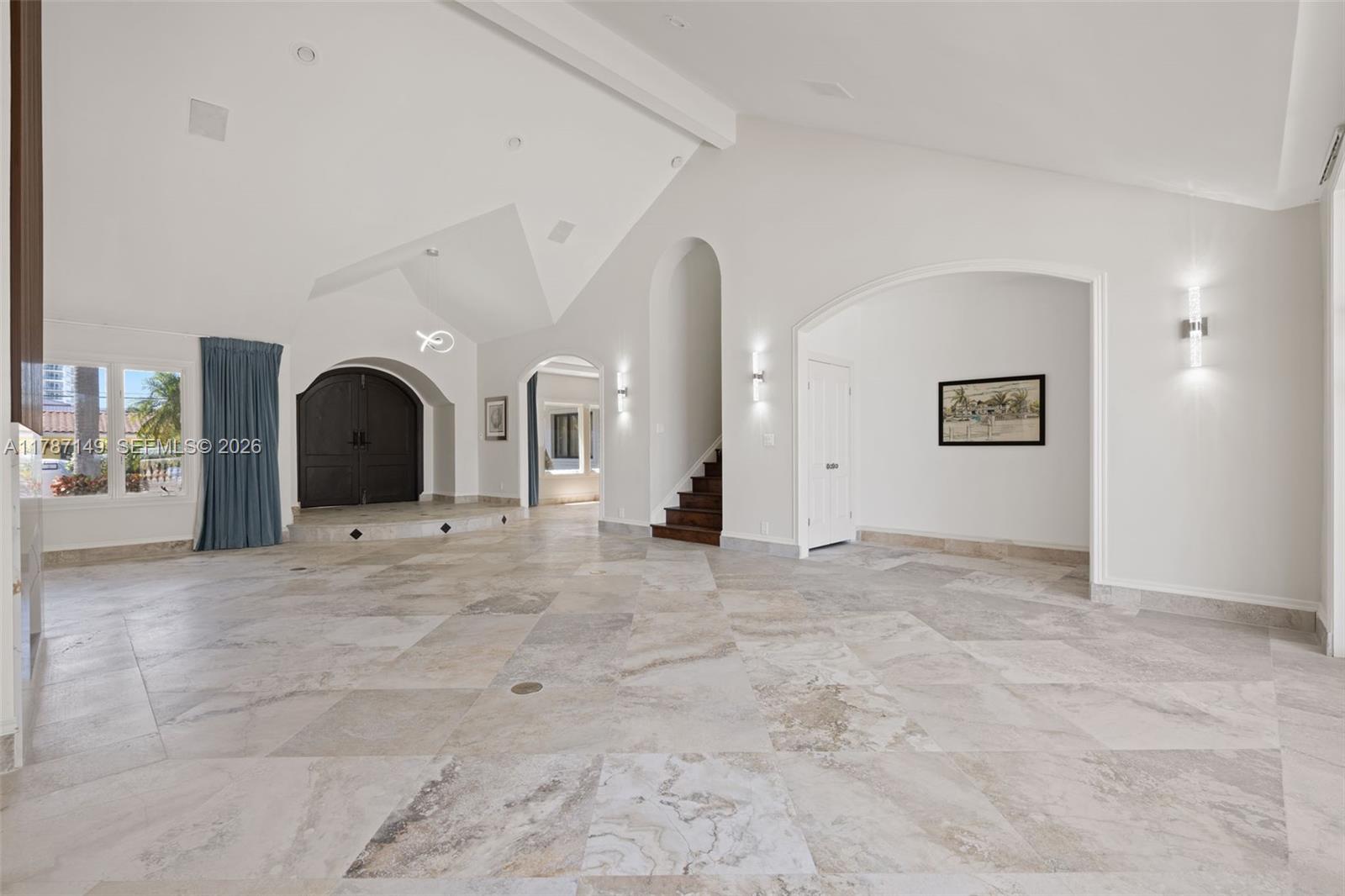 LUCILLE ISLAND - Residential