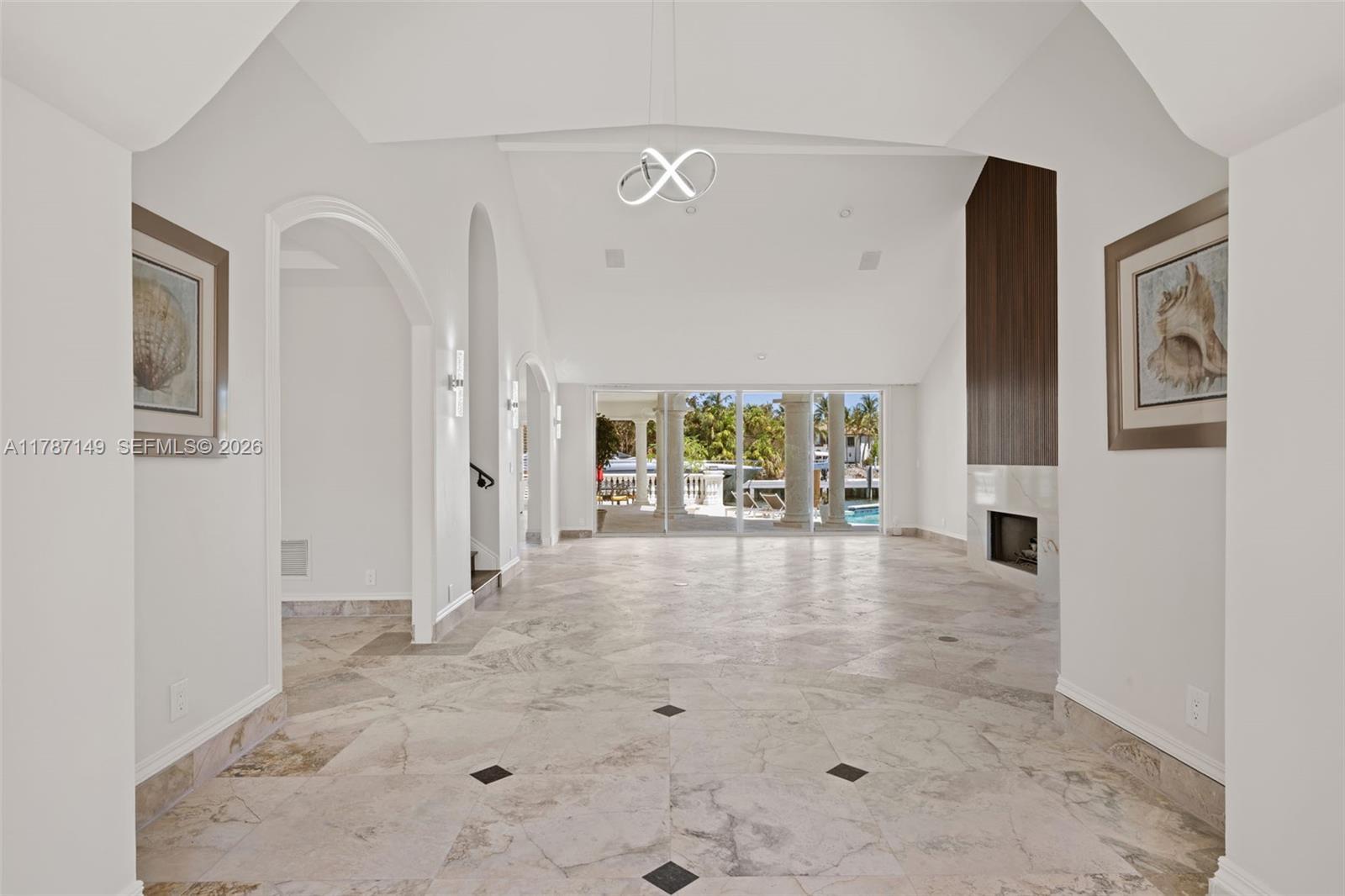LUCILLE ISLAND - Residential