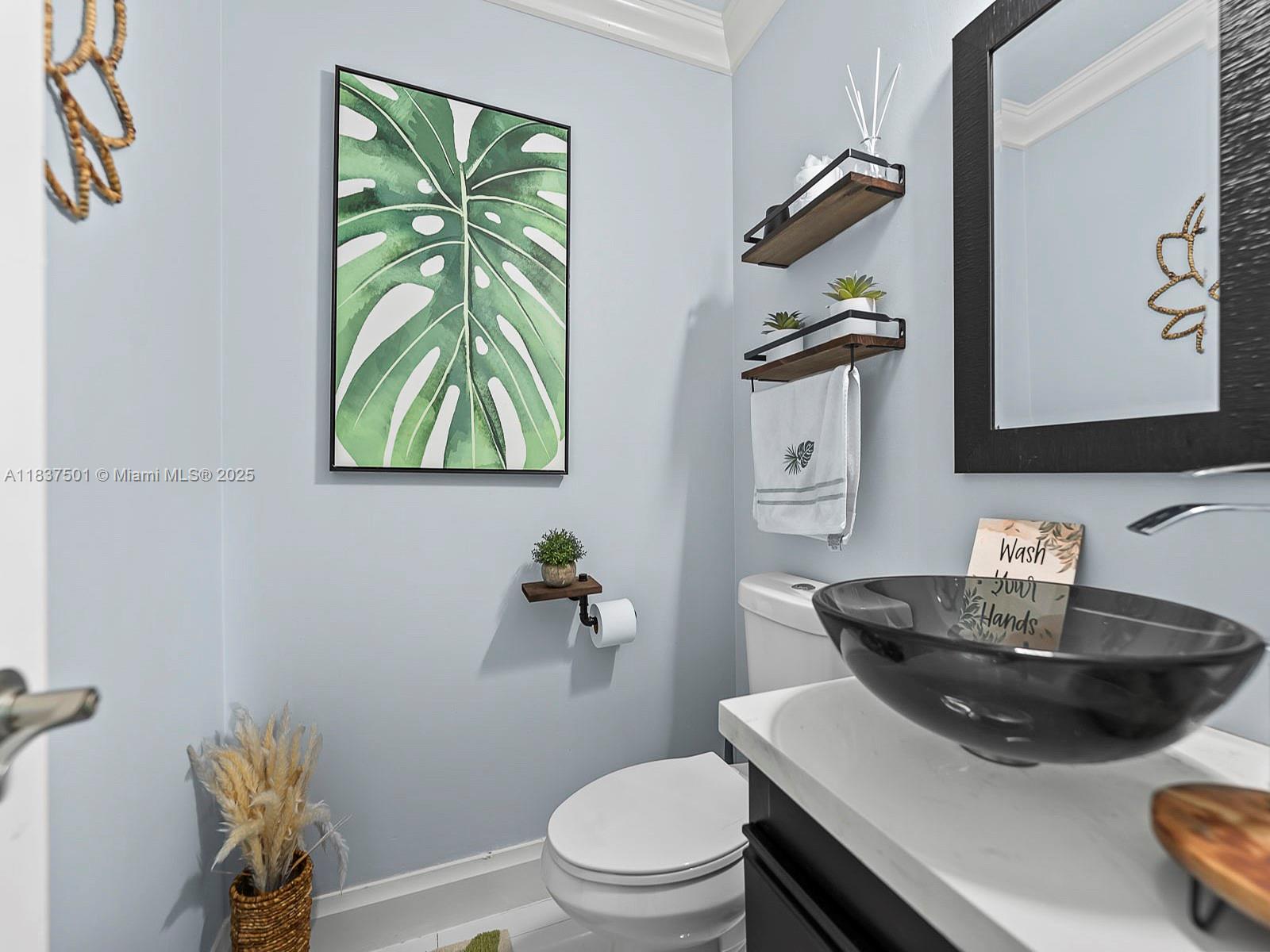 COUNTRY CLUB CHALET CONDO - Residential