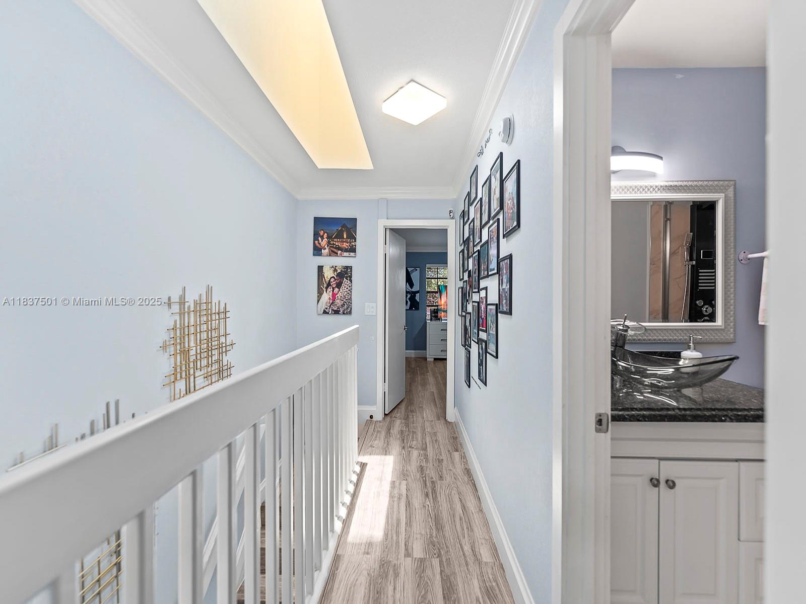 COUNTRY CLUB CHALET CONDO - Residential