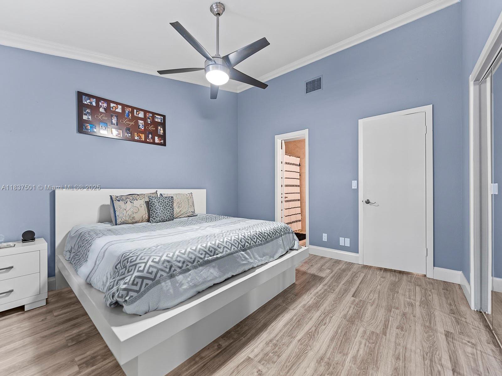 COUNTRY CLUB CHALET CONDO - Residential