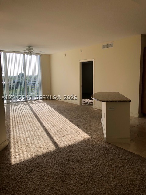 VERANDA CONDO - Residential