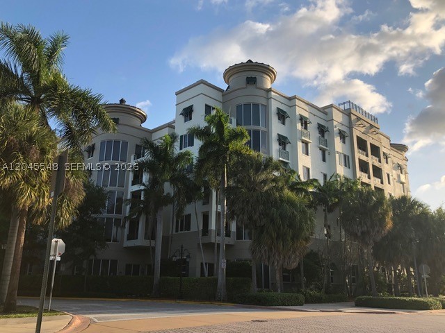 VERANDA CONDO - Residential