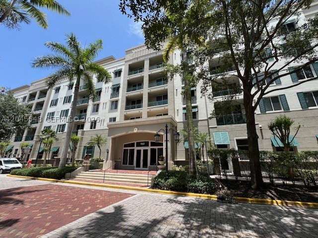 VERANDA CONDO - Residential
