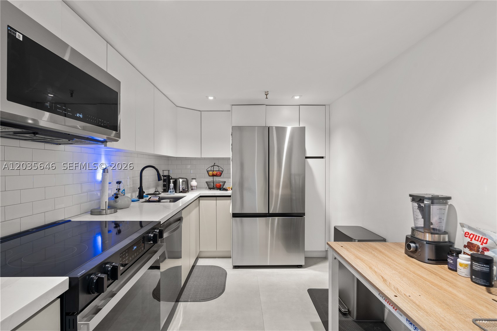 WATERVIEW CONDO - Residential