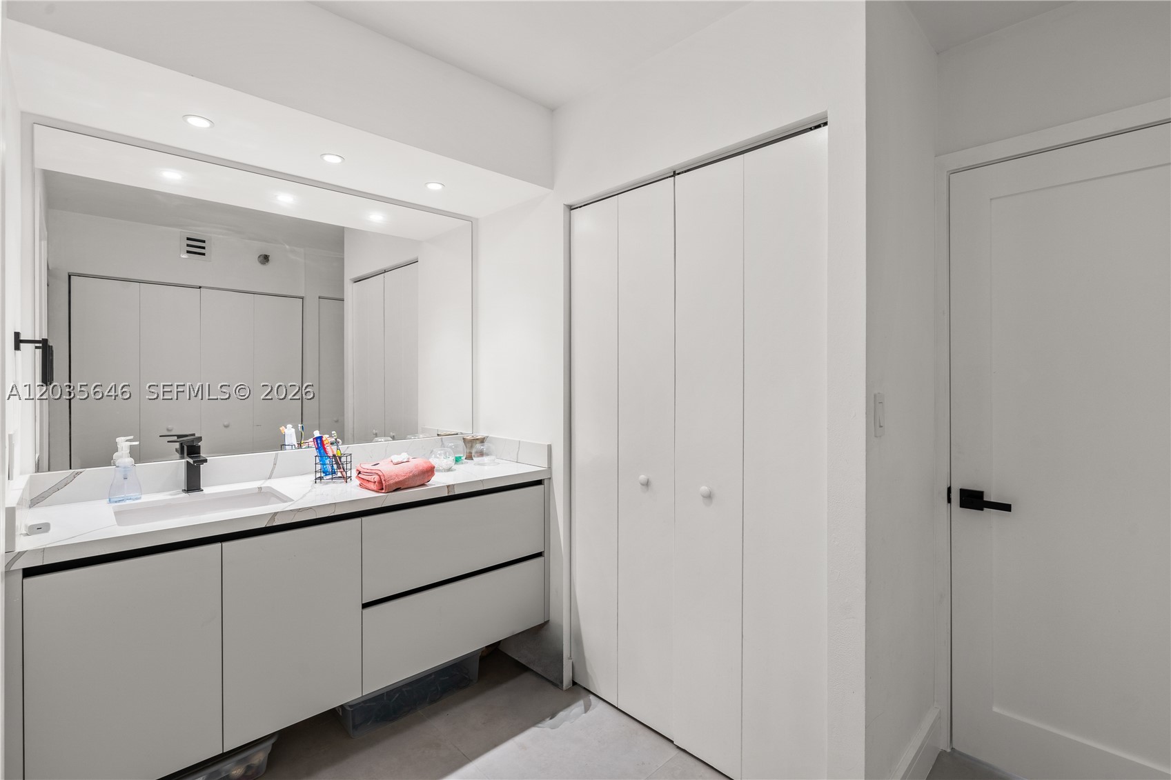 WATERVIEW CONDO - Residential