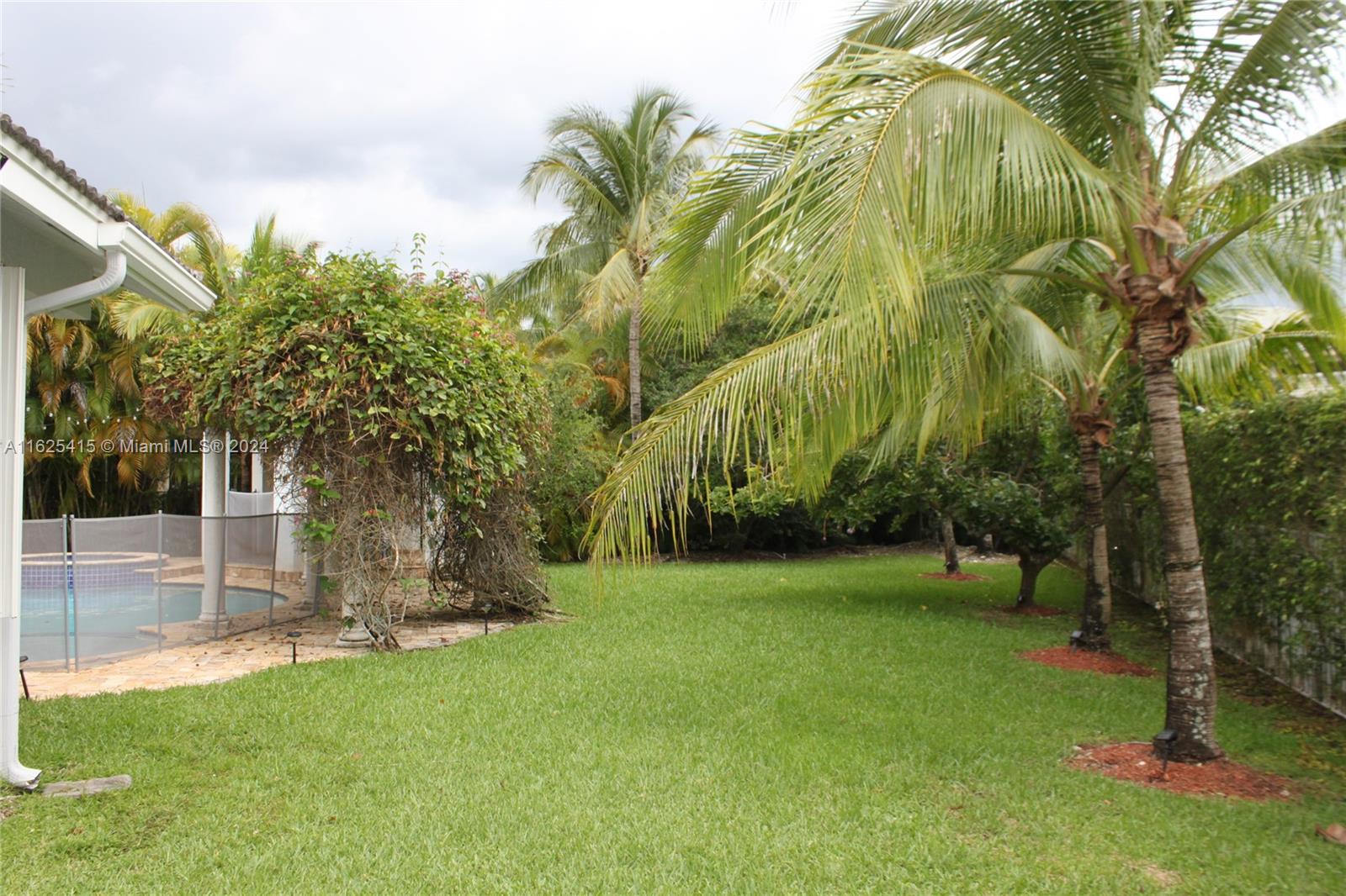 SECTOR 2-PARCELS 11 27 28 - Residential Lease