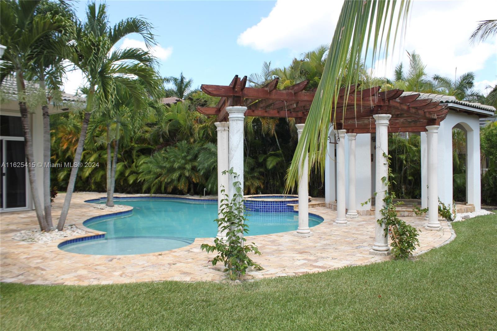 SECTOR 2-PARCELS 11 27 28 - Residential Lease