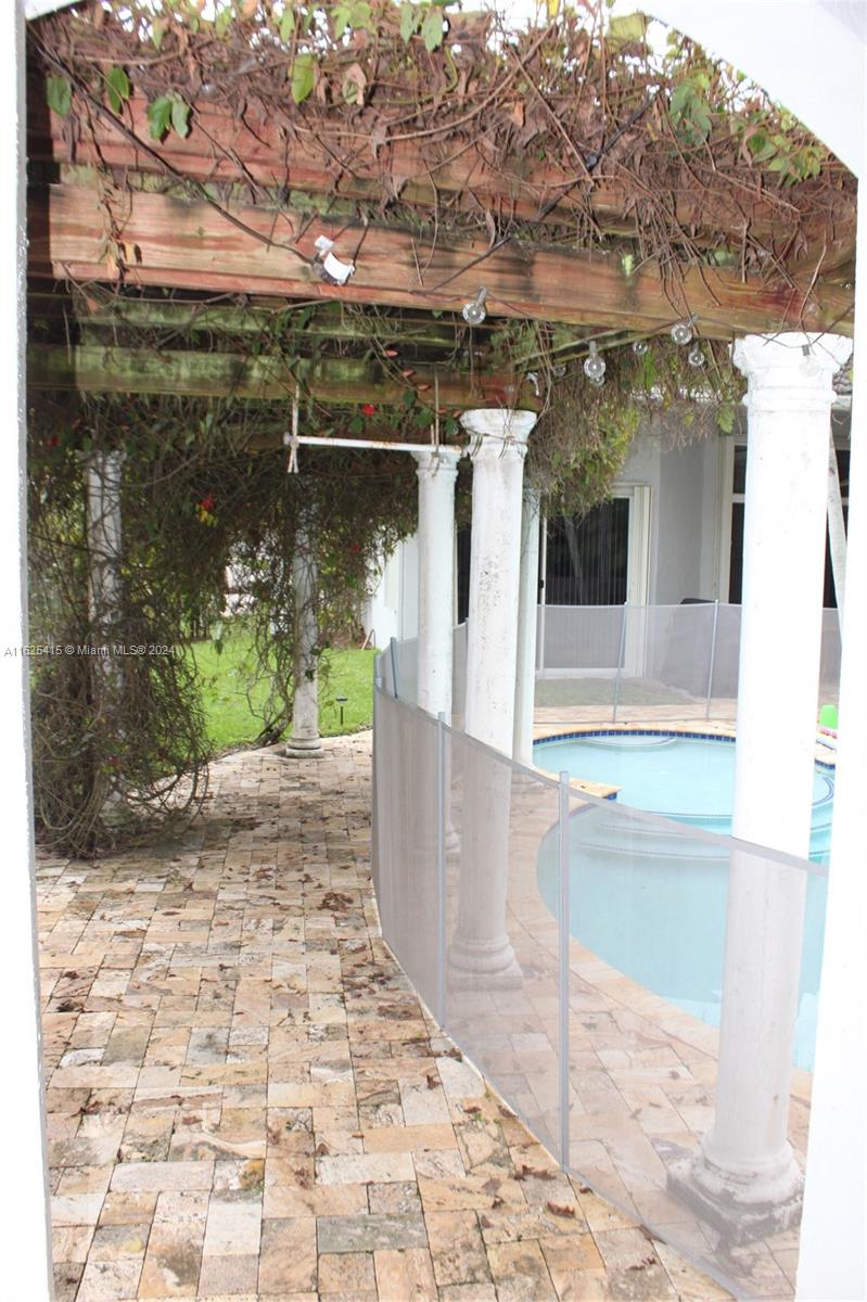 SECTOR 2-PARCELS 11 27 28 - Residential Lease