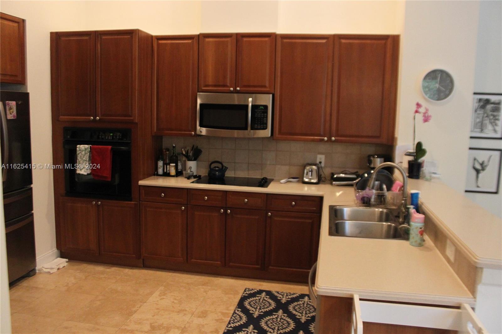SECTOR 2-PARCELS 11 27 28 - Residential Lease