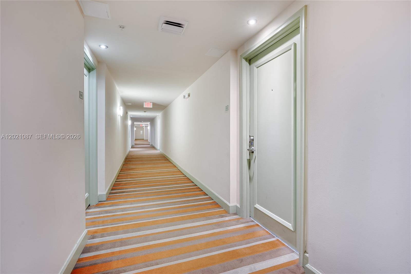 VENTURE AT AVENTURA WEST - Residential