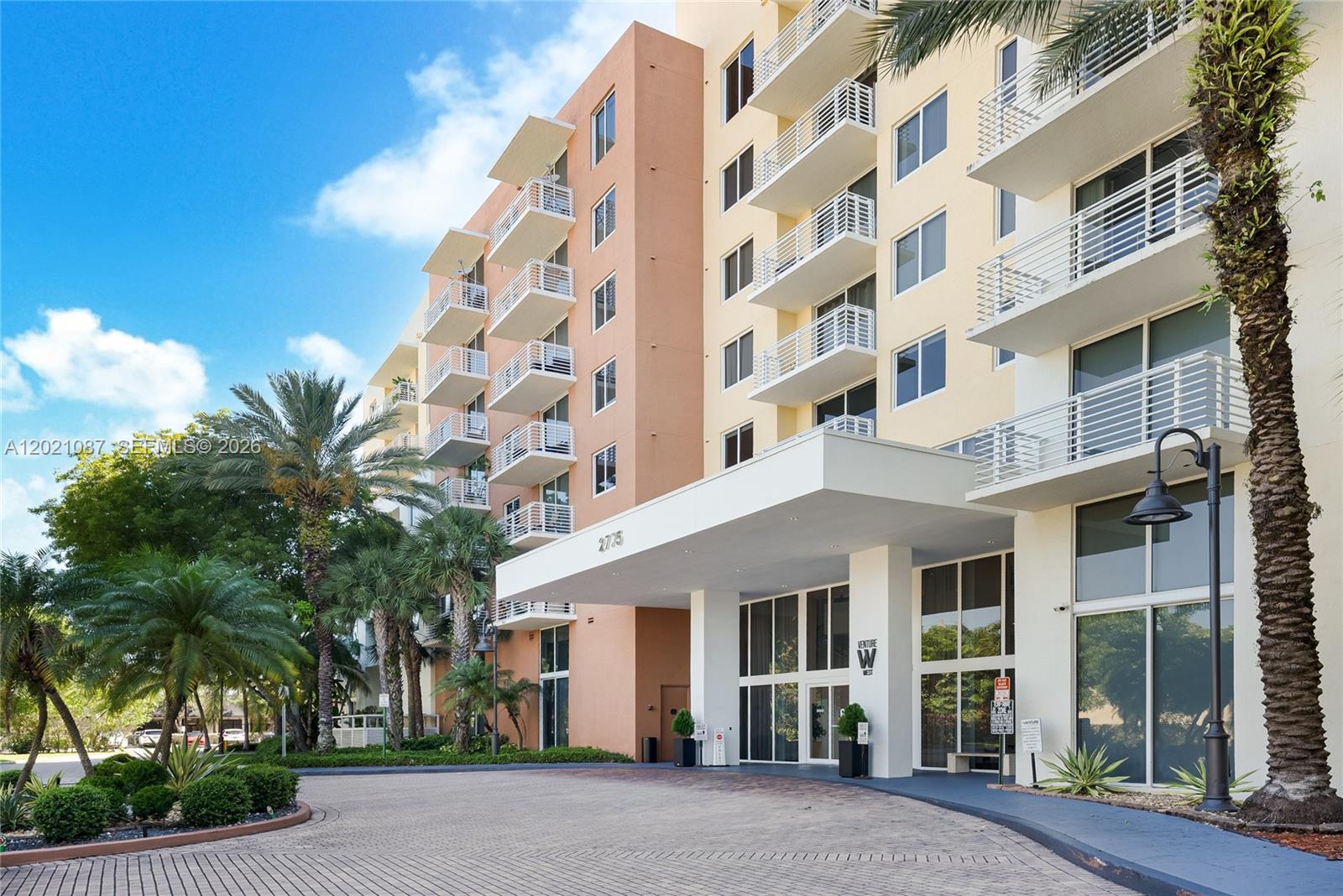 VENTURE AT AVENTURA WEST - Residential
