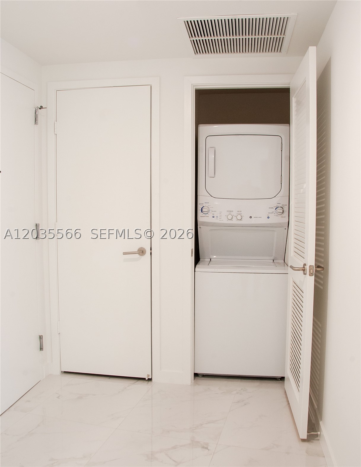 1100 MILLECENTO - Residential Lease