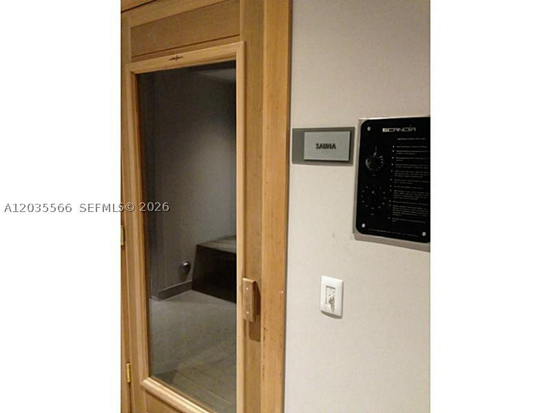 1100 MILLECENTO - Residential Lease