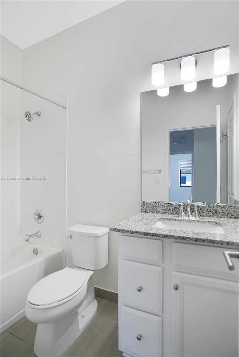 MC RESIDENTIAL - Residential Lease