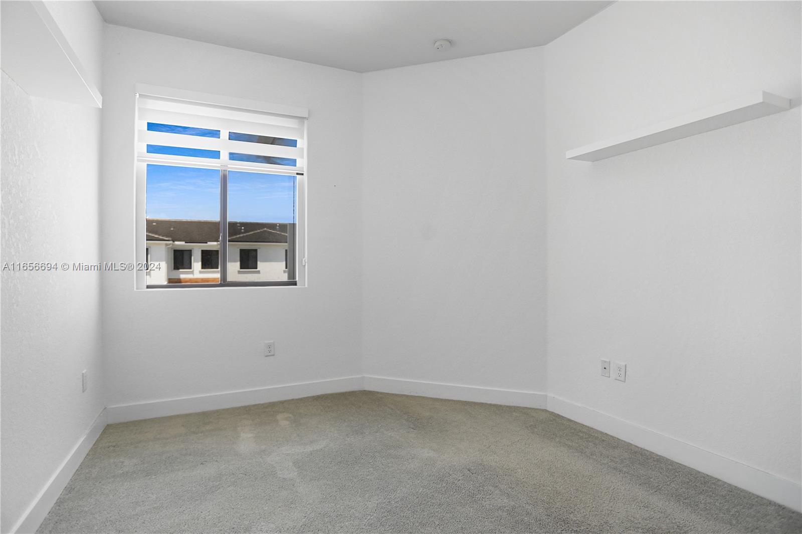 MC RESIDENTIAL - Residential Lease