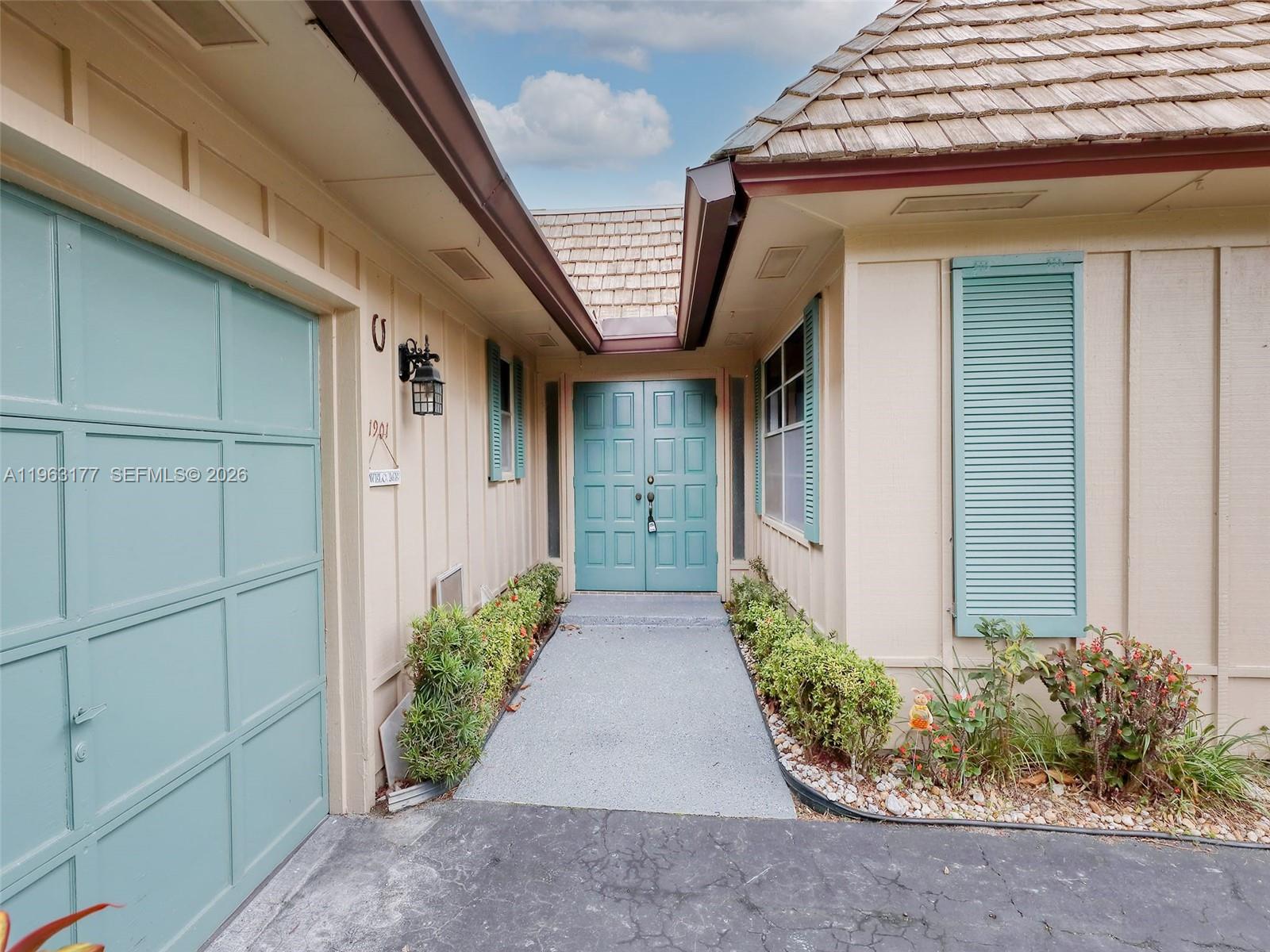 COQUINA COVE VILLAS - Residential