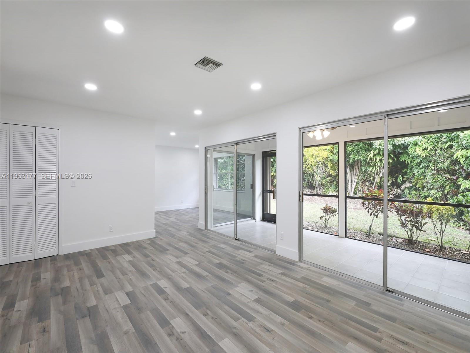 COQUINA COVE VILLAS - Residential