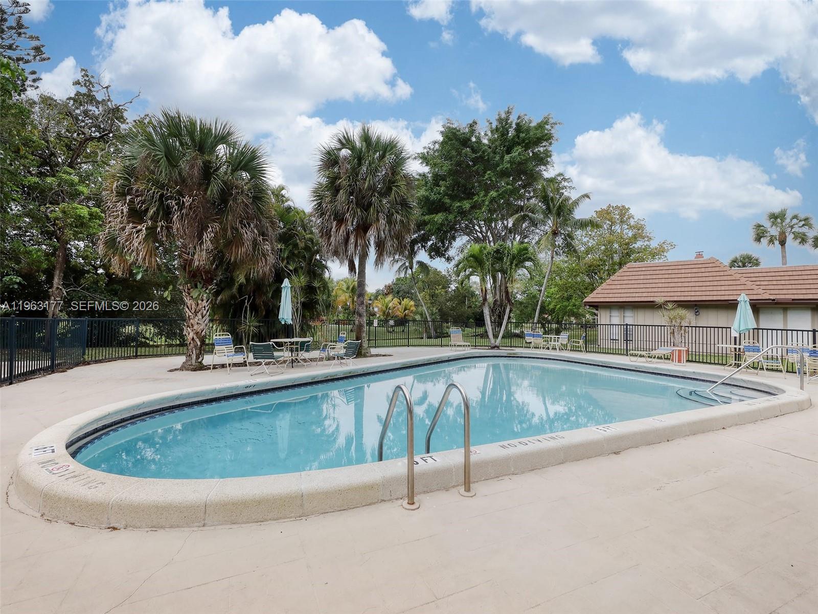 COQUINA COVE VILLAS - Residential