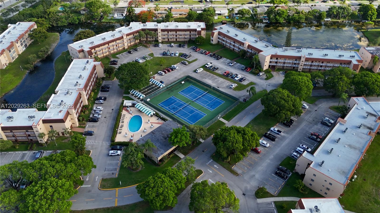 SUNRISE LAKES 71 CONDO - Residential