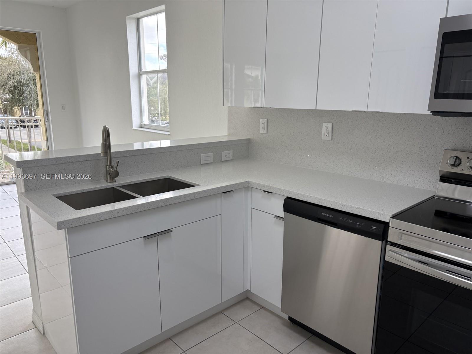 CENTURY PARK CONDO - Residential Lease