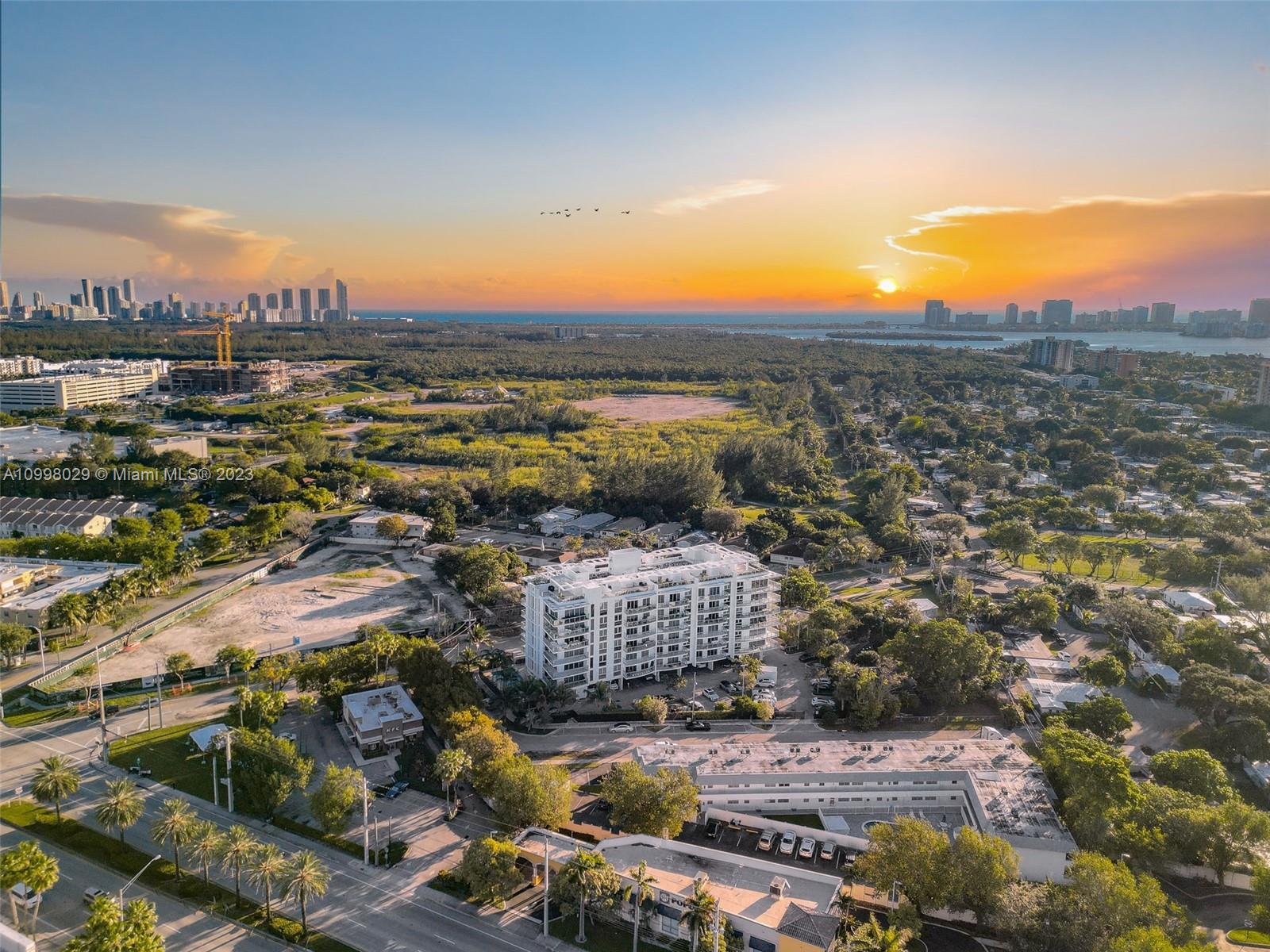 THE HIGHLANDS CONDO - Residential