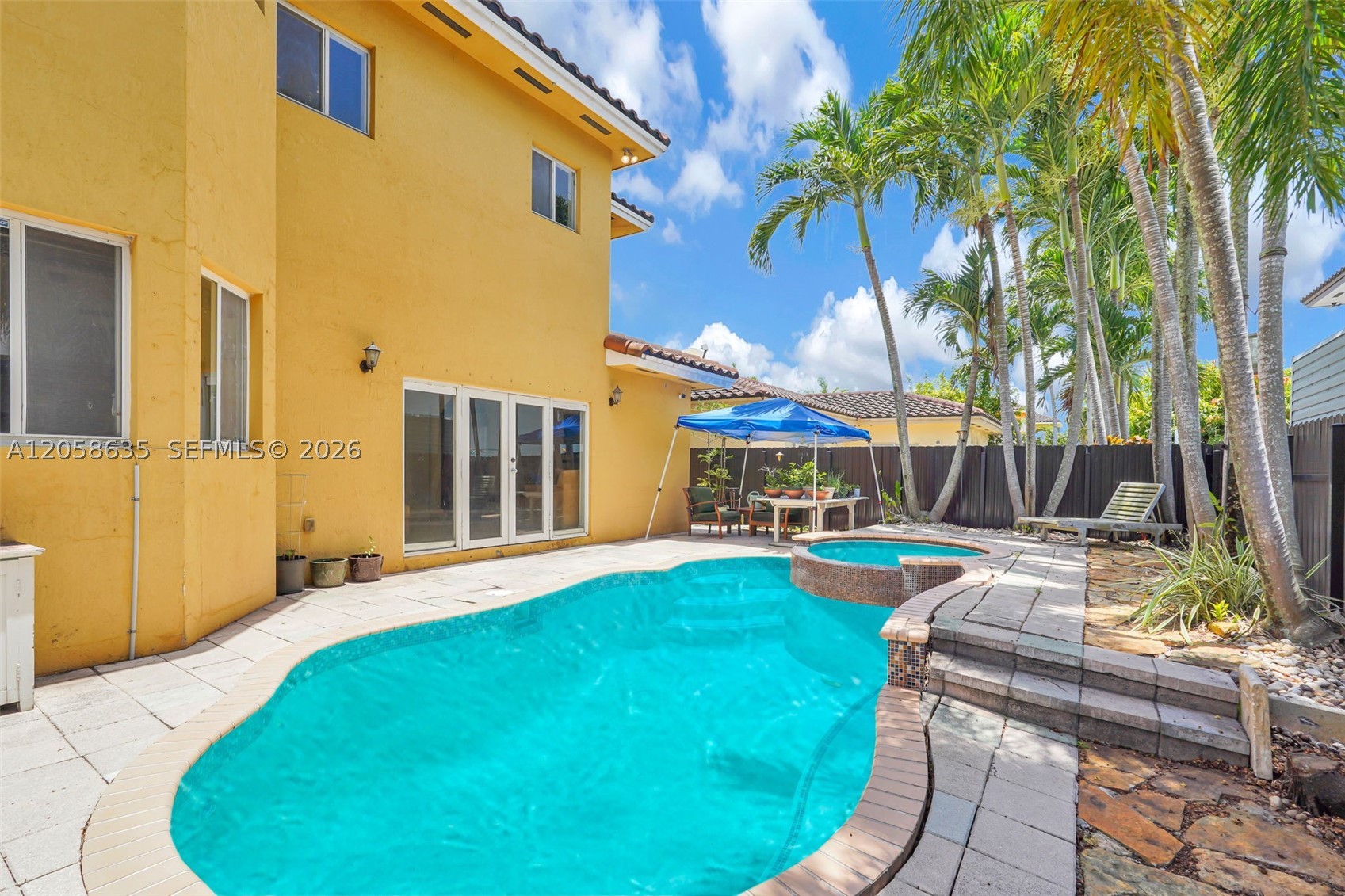 RIEUMONT ESTATES - Residential